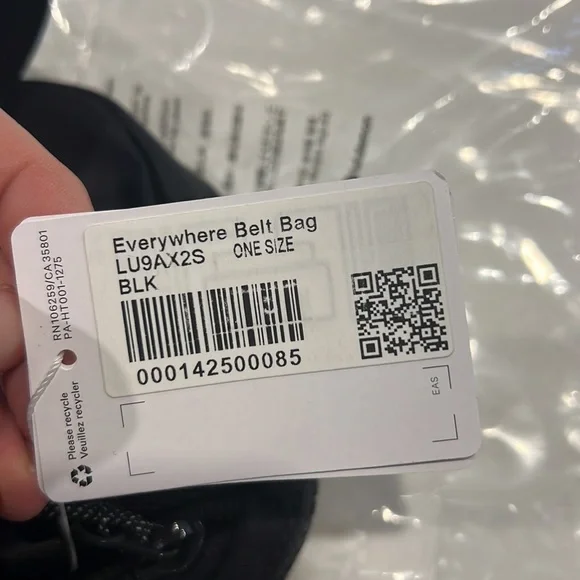 BNWT Lululemon Everywhere Belt Bag Black 1 Litre - Picture 10 of 10